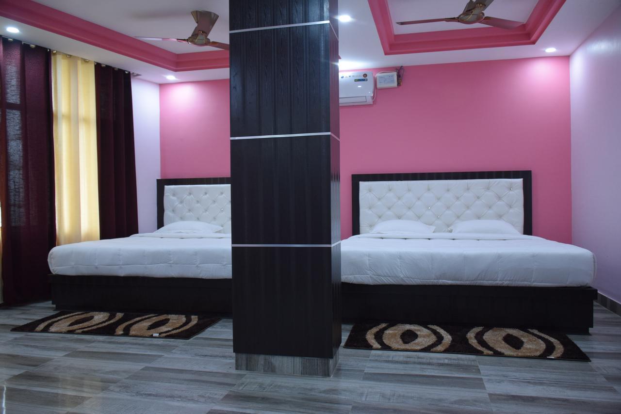 Hotel Sky Bule & Restaurant Khas Nagrota ภายนอก รูปภาพ