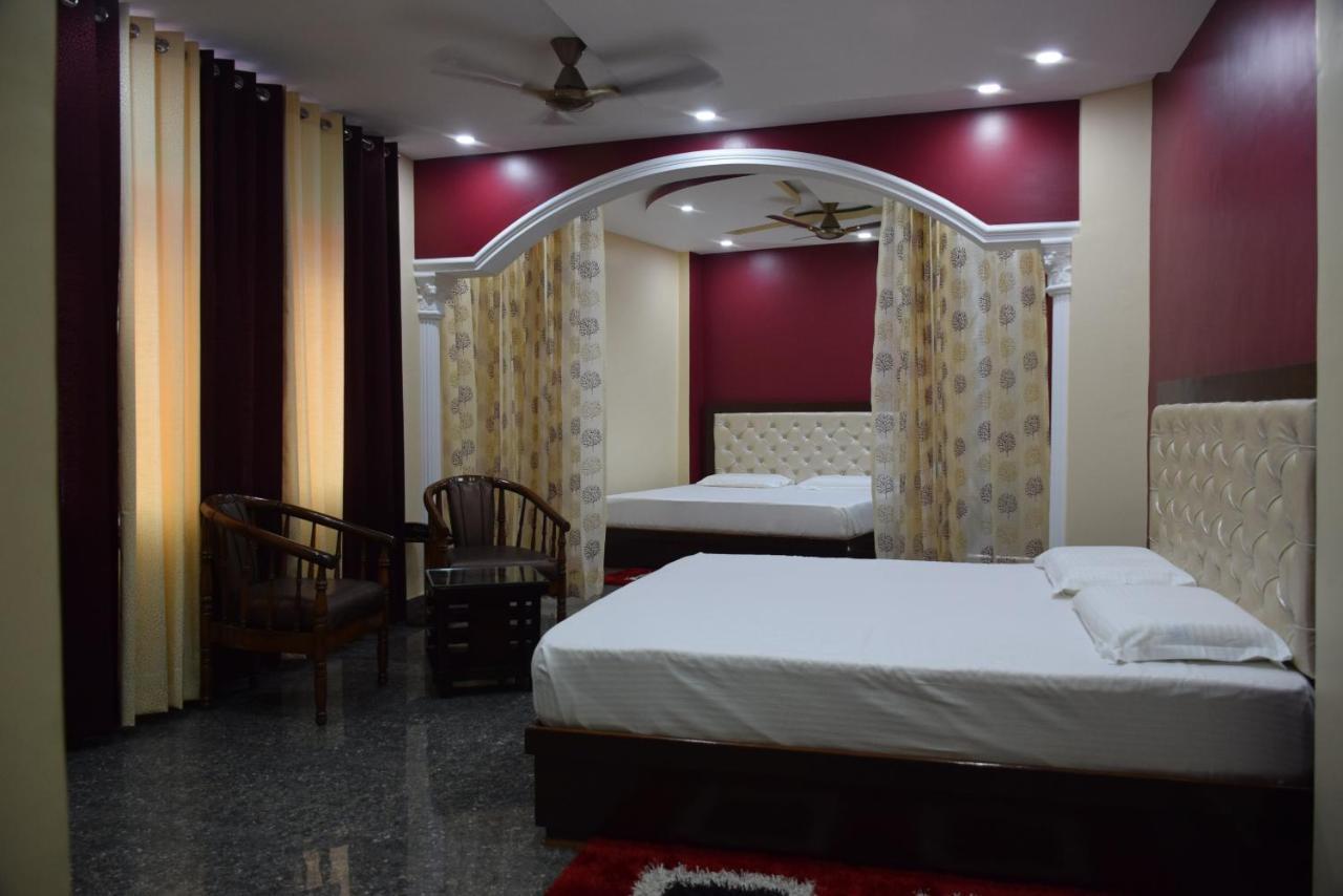 Hotel Sky Bule & Restaurant Khas Nagrota ภายนอก รูปภาพ