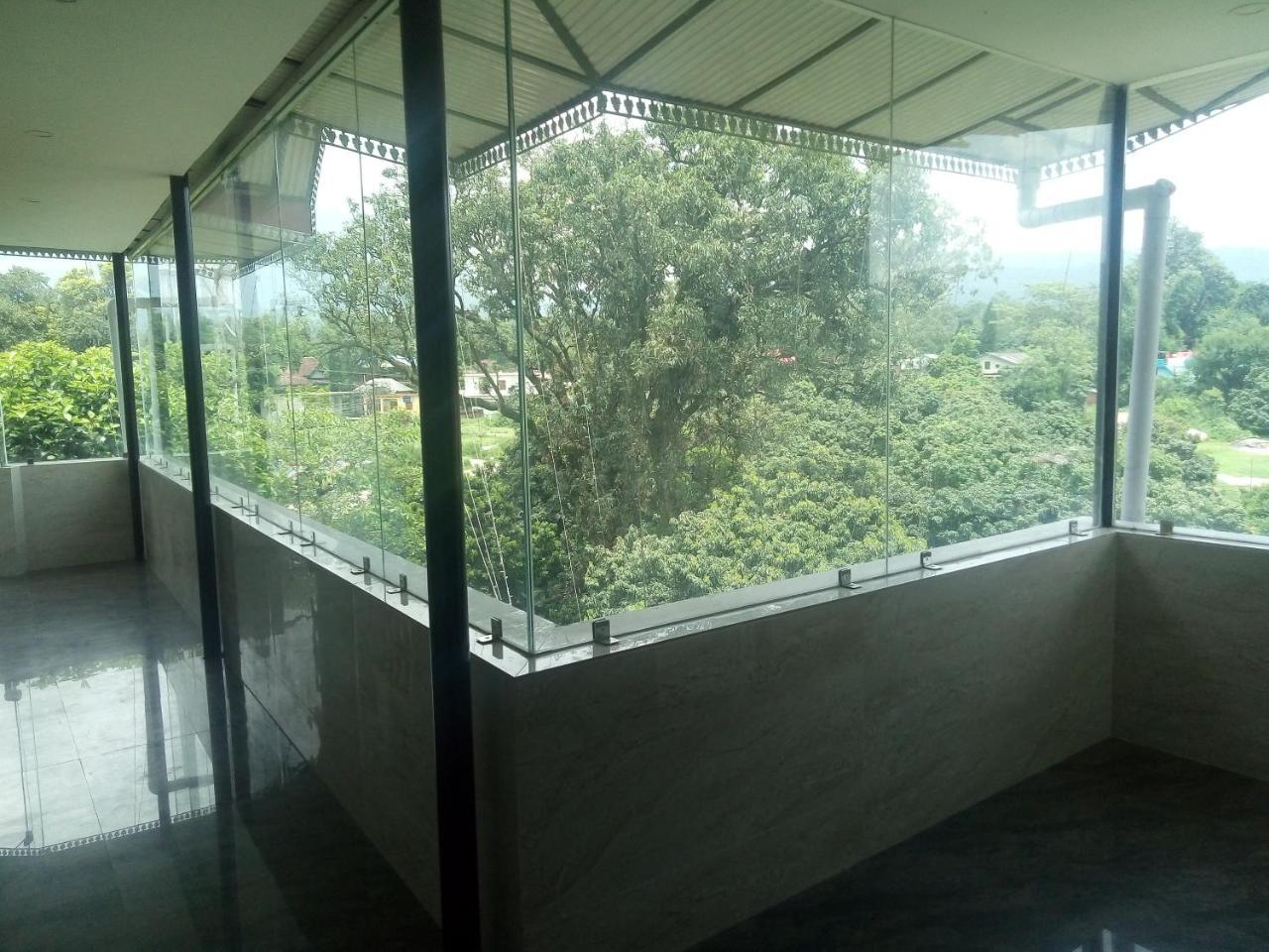 Hotel Sky Bule & Restaurant Khas Nagrota ภายนอก รูปภาพ