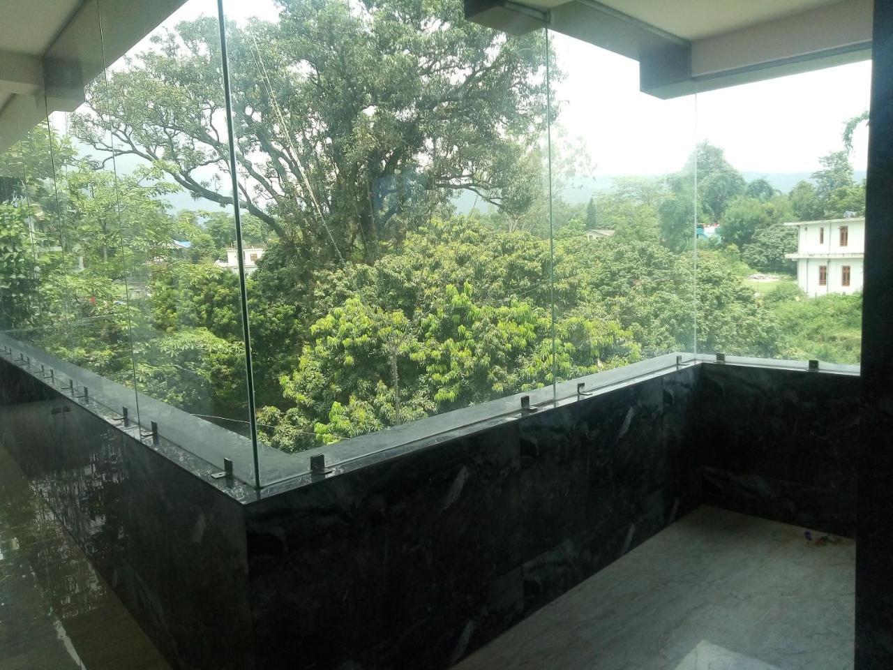 Hotel Sky Bule & Restaurant Khas Nagrota ภายนอก รูปภาพ